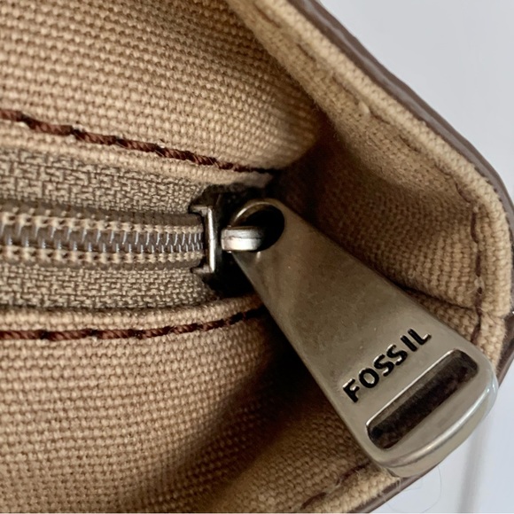 Fossil Taupe/Tan Leather Tote - Picture 12 of 17